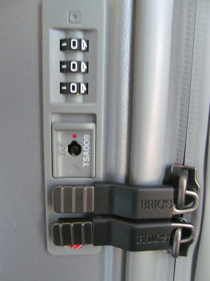 Juego de equipaje Bric's Milano, Italia viaje extendido Amalfi platino, precio de venta sugerido por el fabricante $1,290. Nuevo con etiquetas Foto 4 de 4