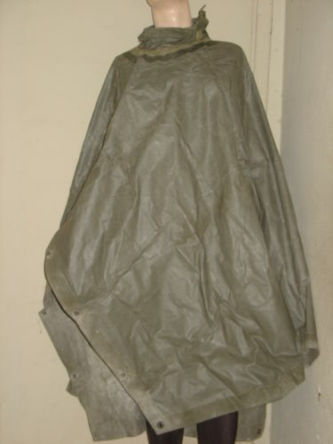 U.S.ARMY -:- WWII GREEN MULTIPURPOSE PONCHO, SHELTER OR TENT WWII , -- - Picture 1 of 14