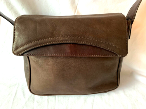 Vintage Wilson’s Adjustable Shoulder Strap Front Pocket Leather Handbag Purse - Picture 2 of 6