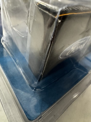 Motormax 1:64 2007 Ford F-250 Super Duty Supercrew Harley Davidson Silver Flames - Bild 4 von 5