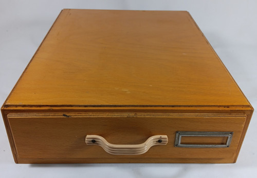 1950s (?) ROWI Wooden Slide Case. Holds 240 5cm x 5cm Slides. Bakelite Handle.