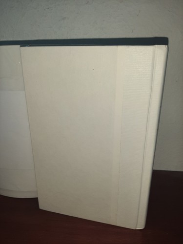 The Brief Wondrous Life of Oscar Wao Junot Diaz Signed 1st Printing Hardcover - Picture 7 of 9