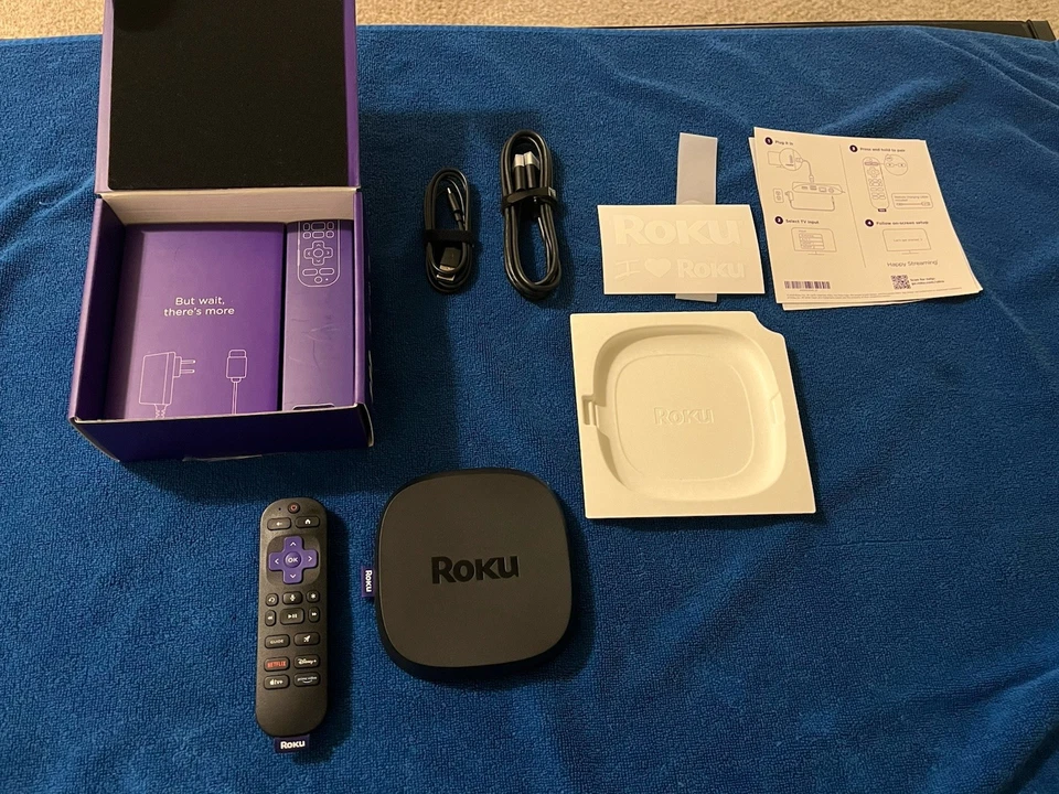 Dispositivo de transmisión Roku - Ultra 2024 | 4K/HDR10+/Dolby Vision & Atmos Foto 2 de 4