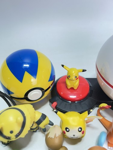 Pokemon PVC Figures & Poke Ball Collectible Toys Lot of 10+ Nintendo Pikachu Mix - Picture 4 of 7