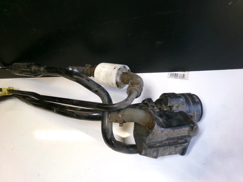 Conjunto de manguera de tubo de cuello de llenado de combustible de gasolina 04-09 Toyota Prius Foto 4 de 4