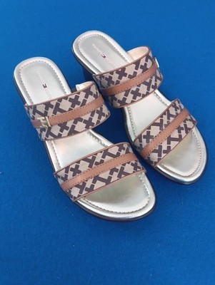 Tommy Hilfiger Womens Gold Wedge Heels Size 9m NWOT