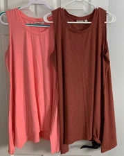 GUC LOT OF LOGO LAYERS WOMENS PLUS SIZE 1X TANK TOPS, LORI GOLDSTEIN