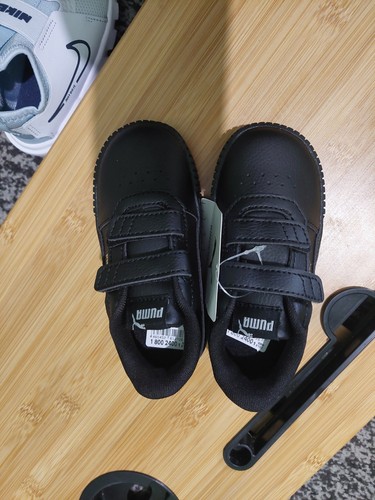 PUMA Carina Trainers PUma Kids School Trainers Black - Picture 2 of 6