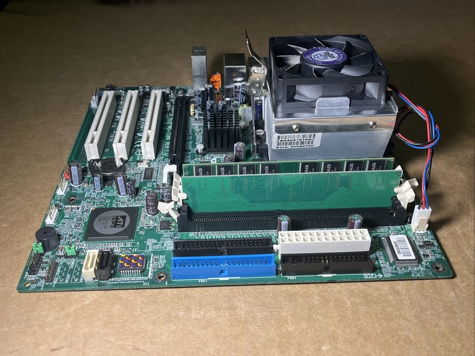 Desktop Motherboard MS-7184 VER: 1.0 W/CPU & Heat Sink - Image 3 of 4