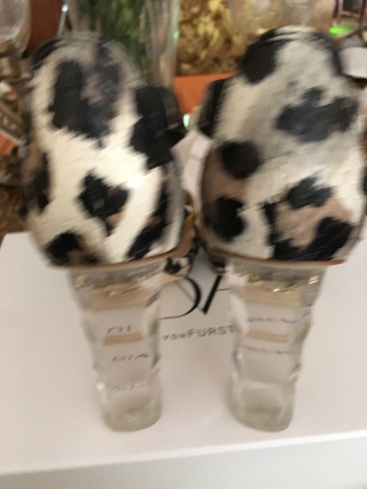 Diane Von Furstenberg MINORISTA Ibiza Lucite pista Talón. precio MINORISTA Furstenberg 348 d655f0 Diane Von Furstenberg MINORISTA Ibiza Lucite pista Talón. precio MINORISTA Furstenberg 348 d655f0