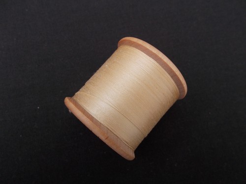 VINTAGE SYLKO WOODEN COTTON REELS - BETWEEN D100 & D199 - CHOICE OF COLOURS - Picture 79 of 119