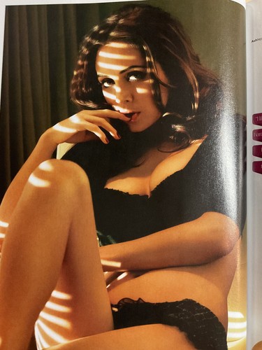 march 2009 Maxim magazine #135 Eliza Dushku HOT cover Willa Ford Julianna Guill - Picture 11 of 20