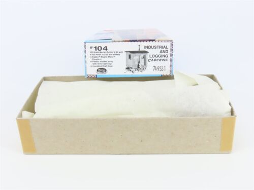 HO Scale Kadee Kit #104 Unlettered Industrial & Logging Caboose - Picture 2 of 5