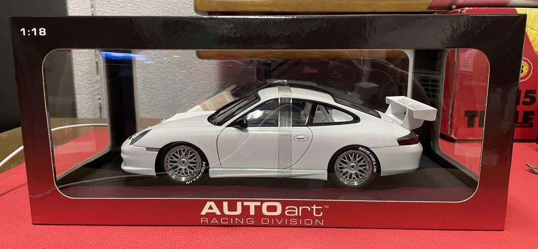AUTOart Racing Division 1:18 Scale Porsche 911 Carrera Cup AUTOart Racing Division 1:18 Scale Porsche 911 Carrera Cup