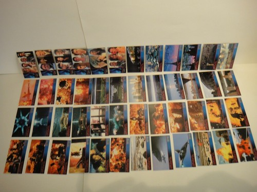 INDEPENDENCE DAY WIDEVISION 1996 TOPPS Complete Base Set of 72 Bonus 1 HOLOFOIL - Picture 1 of 8