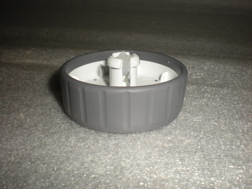 OEM BLACK+DECKER POWERSERIES+ BHFEA520J Cordless Stick Vacuum L Or R Rear Wheel - Picture 3 of 3