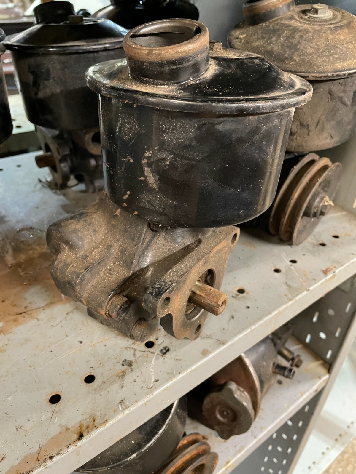 ROLLS ROYCE CLOUD II BENTLEY S2 PWR STEERING PUMP. WORLDS LARGEST USED INVENTORY