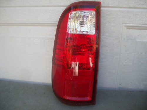 FORD F250 F350 F450 F550 SUPER DUTY 08 09 10 11 12 13 14 15 TAIL LIGHT OEM LH  - Picture 1 of 3