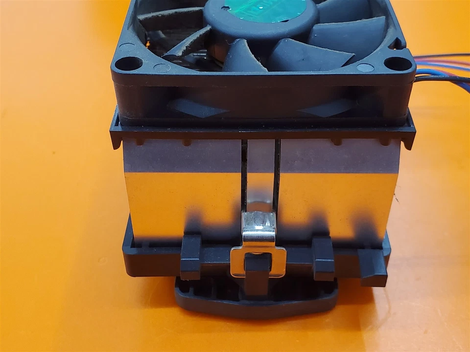 ⭐️⭐️⭐️⭐️⭐️ Desktop Cooling Fan/Heatsink CMDK8-7I52D-A5-GP - Image 3 of 4