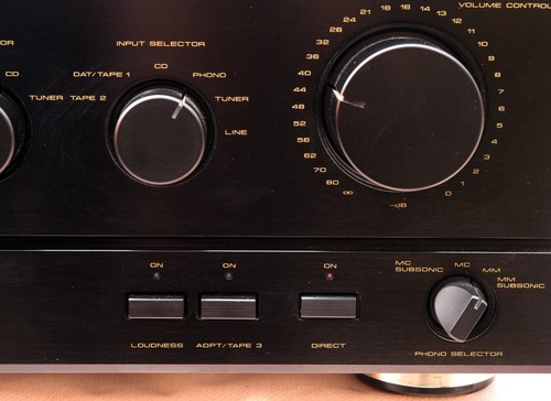 Amplificateur stéréo référence Pioneer A-656 (Japon 1989) ! défaut mineur ! - Photo 8/12