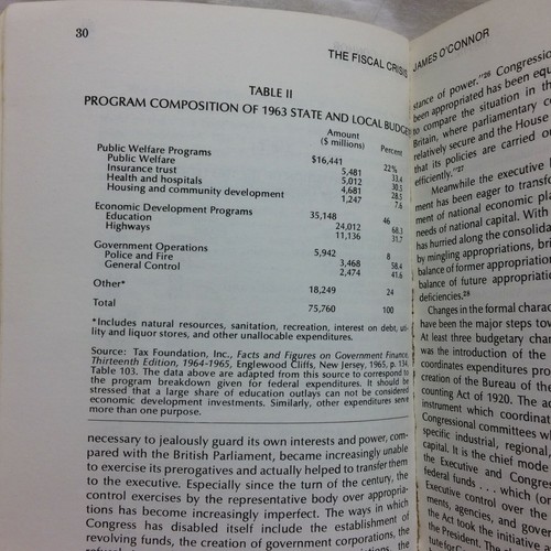 Vintage 1970 Book Socialist Revolution - Imagen 4 de 10