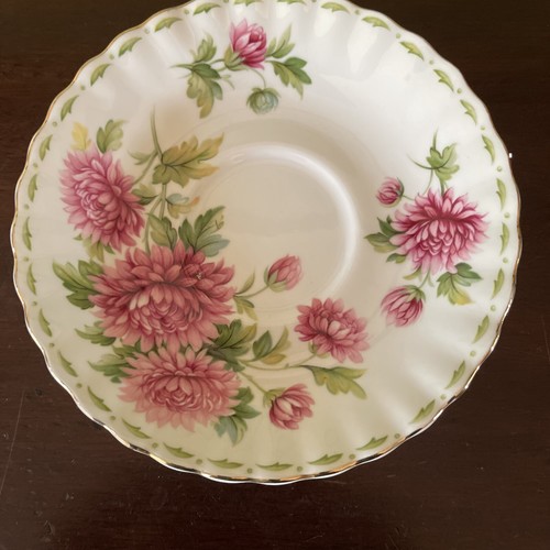 Royal Albert Flor Mes Noviembre Set Taza de Té Platillo Plato Crisantemo  - Imagen 7 de 12
