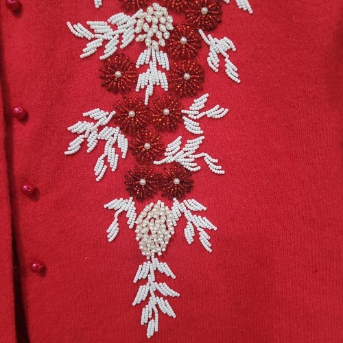 Vtg 50s Prince Beautiful Unique Red/White Beaded Button Sweater Sz Small ?- READ - Picture 2 of 13