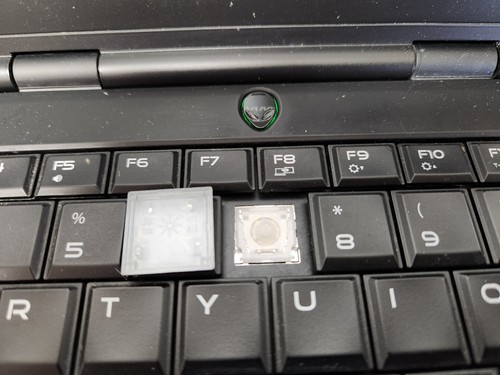 OEM Alienware 13 - i5-4210U, GTX 860M, 16gb DDR3L-1600, 1tb HDD, 13" FHD (READ) - Picture 11 of 17