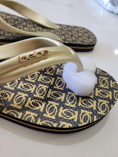 NEW BEBE SIZES 7 INTERLOCK BEBE LOGO PILLAR FLIP FLOPS SANDAL BLACK & GOLD!! - Picture 5 of 6