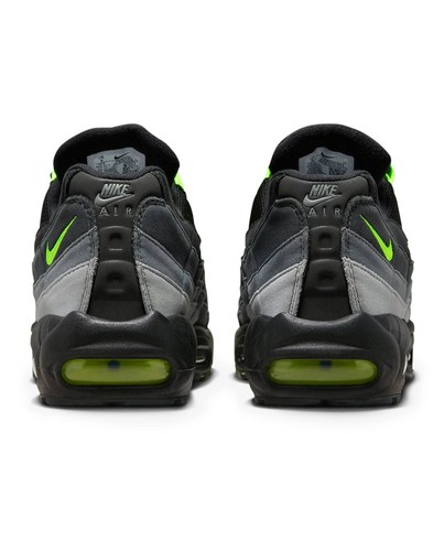 Nike Air Max 95 nere al neon - Foto 5 di 6