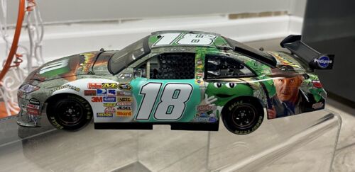 RARE 2008 Kyle Busch M&M's Indiana Jones 1:24 Diecast Dual Signed Joe Gibbs - Picture 3 of 4