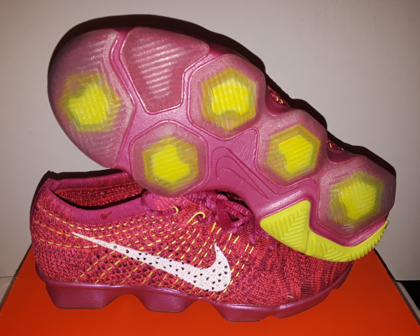 Nike donne flyknit zoom agilità rosa / cosa in scarpe da ginnastica 698616 600 dimensioni: 6 Nike donne flyknit cosa zoom agilità rosa / cosa flyknit in scarpe da ginnastica 698616 600 dimensioni: 6 01d44a