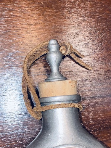 Antique German Pewter Flask Cork Germany Drink Powder Soldier 95% Zinn Guy Pipe - Picture 4 of 9