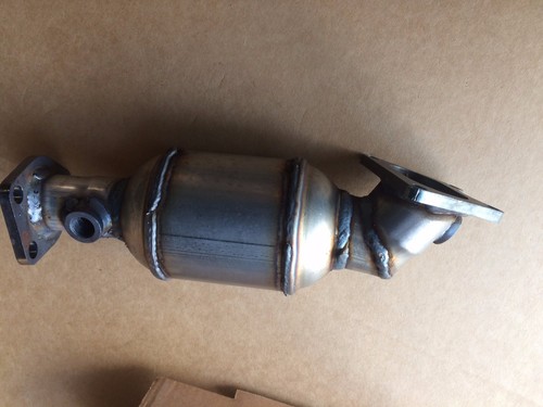 Fits > Honda Pilot 3.5L 6CYL 2005 06 07 2008  MANIFOLD Converter front rad side - Picture 1 of 9