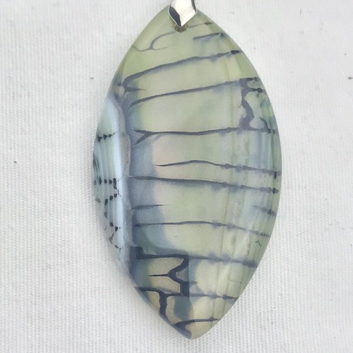 Dragonfly Wing Stone Agate Pendant Necklace Choker 19 Inch Translucent