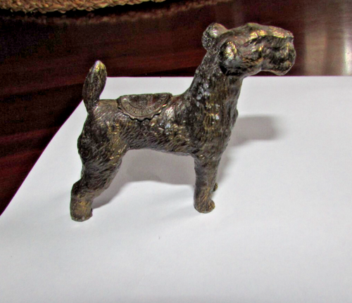 Antigua estatuilla de recuerdo de perro Airedale de metal de latón Dubuque Iowa Crystal Lake Cav - Imagen 5 de 5