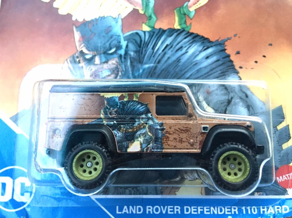 DC UNIVERSE BATMAN LAND ROVER DEFENDER 110 2021 HOT WHEELS PREMIUM DIECAST CAR - Image 3 of 4