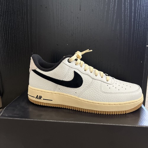 Size 10 - Nike Air Force 1 '07 Command Force - White Black W - Picture 3 of 9