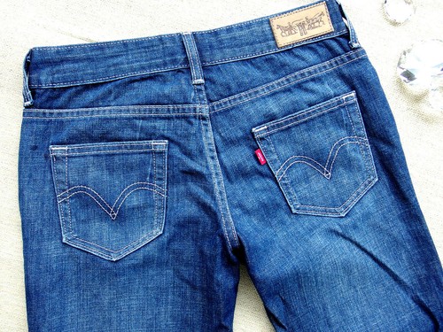LEVI'S 632 Blue Denim Ladies Flare Jeans Size 9 Waist 77 cm Like New - Picture 4 of 10