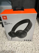 JBL E35 On Ear Signature Headphones With Mic / WIRED Black
