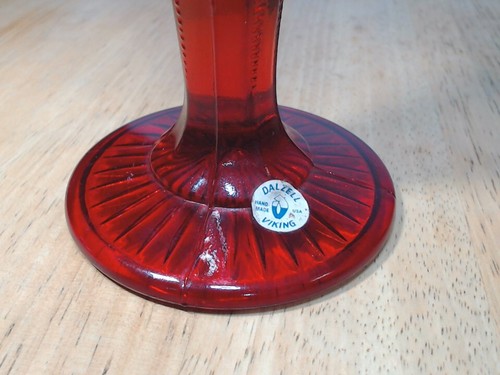 Dalzell Viking Glass 10.5 Inch Ruby Red Vase - Picture 5 of 6