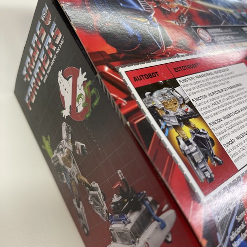 Hasbro Transformers Generations Transformers Collaborative: Ghostbusters Mash-Up - Picture 4 of 5