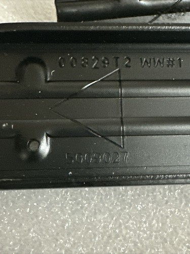 Sony XBR-75X800H Soporte/piernas, cuellos con tornillo 5-009-402-11, 5-009-407-11 501328211 - Imagen 4 de 4