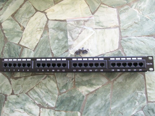 Cat5e 24 Port Patch Panel Rack Mount- w/Wire Management and FREE SHIPPING! - Picture 6 of 7