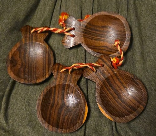 2 Pairs Vintage Wooden Spanish Flamenco Castanets  castanets Mexico Nice  - Picture 1 of 3
