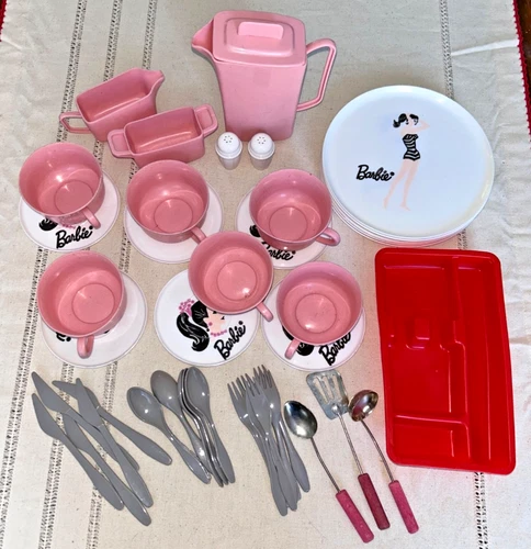 Rare Vintage Barbie Ponytail 1960s Plastic Tea Set~Worcester Toy Co & Susy Goose