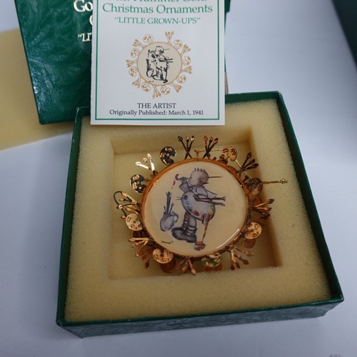 Vintage 1989 M.I. Hummel Gold Christmas Ornaments "Little Grown-Ups" 12-Pcs Set - Picture 19 of 24