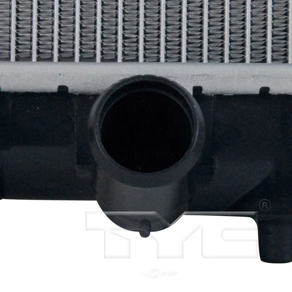 Conjunto de radiador TYC 2585 compatível com 03-06 Kia Sorento - Imagem 3 de 4