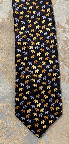 LORD & TAYLOR Tie Novelty Elephants Blue Silk Necktie Boys NWOT - Picture 3 of 3