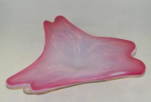 Murano Glass Mid Century Moderne Pink Opalescent Sculpture Triangle Dish
